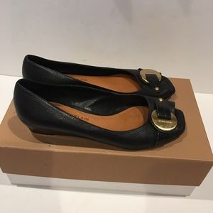 Like New Antonio Melani peep toe shoes